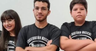 Gonzaga propõe homenagens ao cantor Arthur Marçal e ao Conservatório Musical, de Cruzeiro do Sul