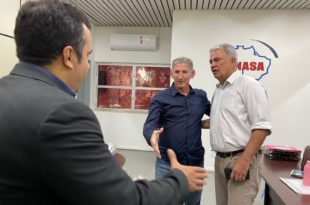 Petecão visita a Funasa acompanhado de João Tota