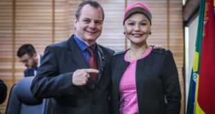 Pedro Longo homenageia Jéssica Sales na Aleac e diz que deputada é inspiração para as mulheresLeia Mais - Acreinfoco Últimas Notícias do Acre: