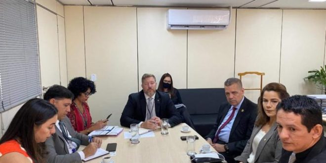 Vice-Governador Major Rocha e Deputada Mara Rocha participam de reunião, no Ministério da Justiça para tratar do programa Habite Seguro