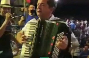 Deputado Marcus Cavalcante "ataca" de sanfoneiro e população reage