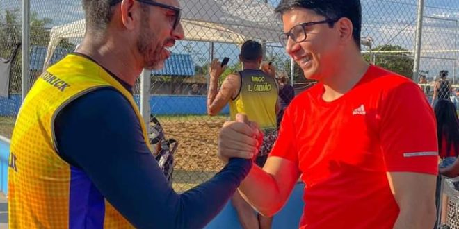 Jenilson participou de dia de esportes na Vila Betel