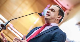 Aleac aprova PEC de Daniel Zen que cria Renda Mínima Acreana