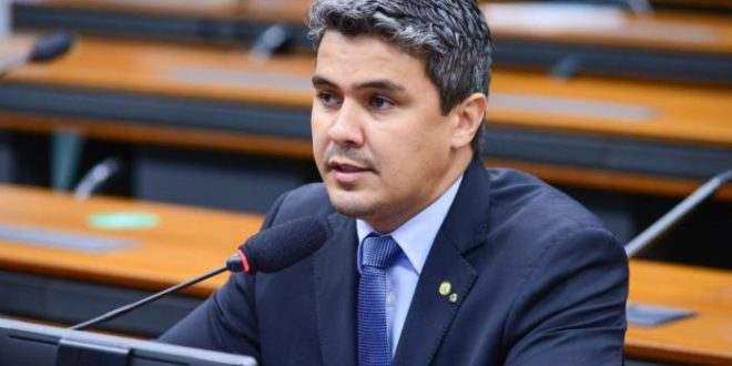 Comissão aprova política social para adultos vulneráveis
