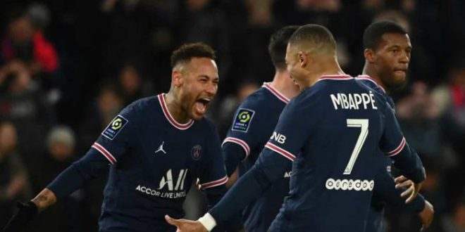 PSG inicia reformulação, acerta substituto de Leonardo e mira novo técnico