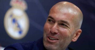 Macron pede Zidane como técnico do PSG: 'Quero ele aqui para promover a França'