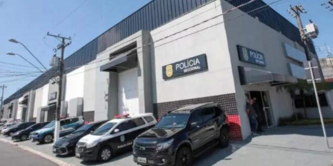 Menina de 6 anos morre ao cair do 11º andar após pai deixá-la sozinha para sair com a namorada