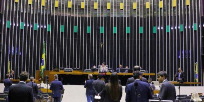 Deputados da Amazônia criticam governo e cobram mais segurança na região