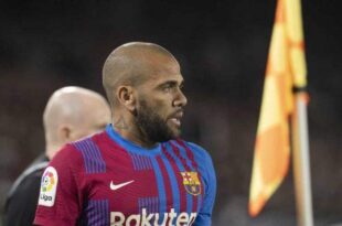 Daniel Alves se despede do Barcelona: 'Encerra-se um ciclo e começa outro'