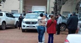 Enfermeira chega para trabalhar e encontra filho de 20 anos morto por acidente de trânsito
