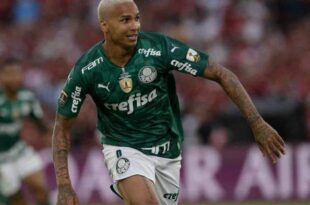 Deyverson comenta relação instável com a torcida do Palmeiras: 'Queriam me matar'