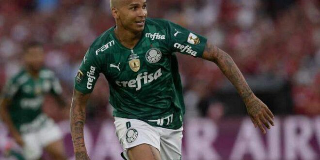 Deyverson comenta relação instável com a torcida do Palmeiras: 'Queriam me matar'