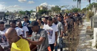 Segurança morto em roubo em shopping de luxo é enterrado; ‘freela’ pagaria R$ 180