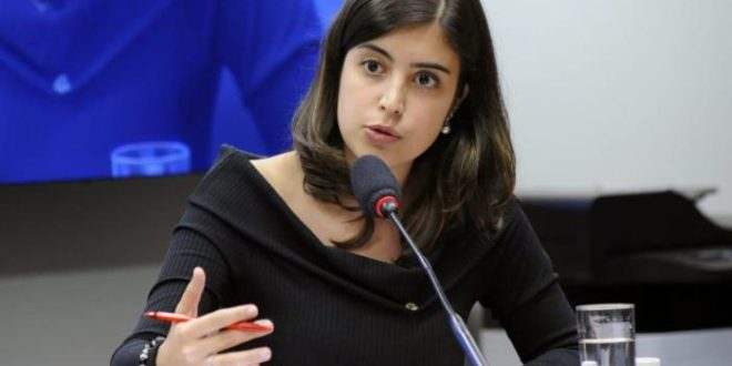 Cobrada, Tabata Amaral diz que 'votou errado' em PL de penhora de imóveis