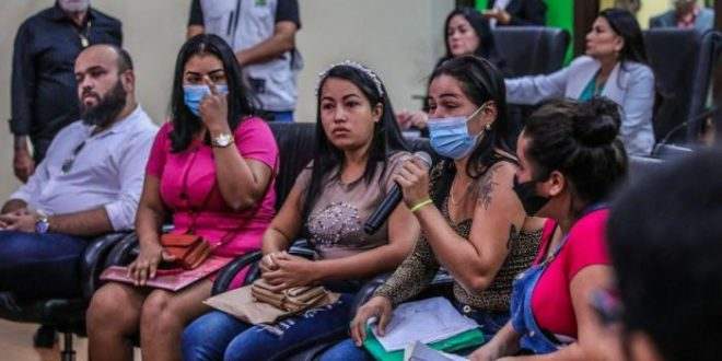 Mães que perderam bebês por falta de tratamento adequado no PS vão fazer manifestação nesta segunda-feira em frente ao Palácio