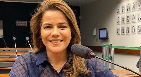 Mara Rocha anuncia pagamento de Emendas na área da Saúde, no valor total de R$ 4,3 milhões, atendendo a 17 municípios acreanos
