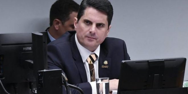 Polícia prende casal de traficantes que atuava no bairro Esperança, em Rio Branco