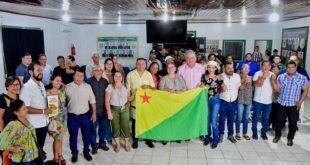 Petecão é o primeiro pré-candidato a discutir o Plano de Governo com a população