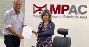 Petecão formaliza denúncia contra governo do Acre por retirar máquinas de prefeituras que não apoiam Cameli