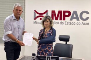 Petecão formaliza denúncia contra governo do Acre por retirar máquinas de prefeituras que não apoiam Cameli