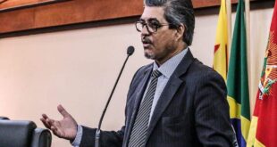 Edvaldo Magalhães destaca trabalho realizado pela União do Vegetal no Acre
