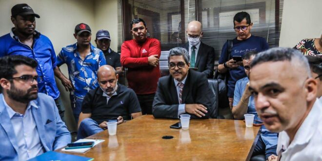 Edvaldo Magalhães destaca atuação da Assembleia para garantir moradia às famílias de área no Defesa Civil
