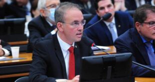 Leo de Brito questiona ministro da Defesa: Forças Armadas respeitarão resultado da eleição?