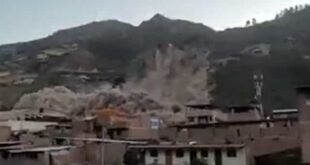 Deslizamento de terras no Peru deixa cerca de 150 casas soterradas