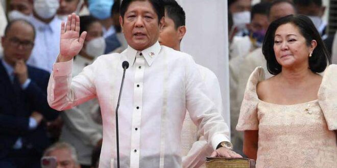 Família Marcos volta ao poder nas Filipinas 36 anos após ser derrubada por revolta popular