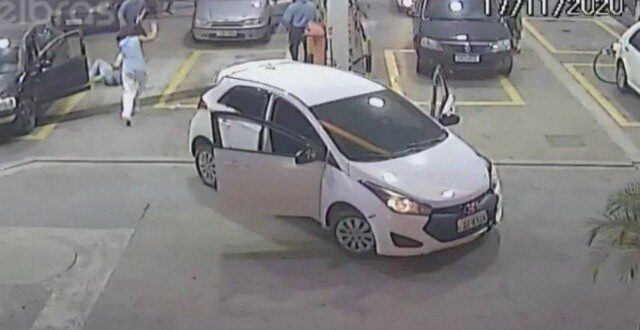 PM mata irmã durante briga em posto e é presa pelo próprio marido, que também é policial