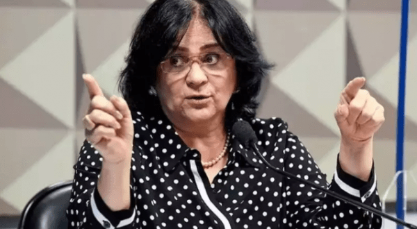 DF: Damares contraria Bolsonaro, fecha chapa com Ibaneis e afasta Arruda e Flávia