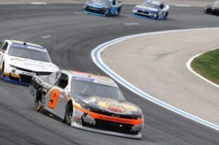 Piloto da Nascar é assassinado a facadas nos Estados Unidos