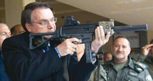 Bolsonaro, o senhor das armas