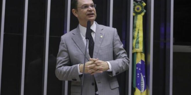 Proposta inclui contagem de cães e gatos no Censo Demográfico