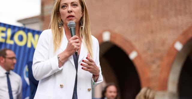 Líder do partido neofacista, Giorgia Meloni desponta para assumir o poder na Itália