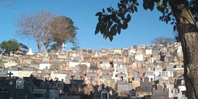 Adolescente é linchado durante sepultamento em Itabira
