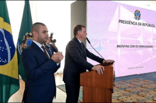 Embaixadores veem fala de Bolsonaro como tática trumpista e sem impacto diplomático