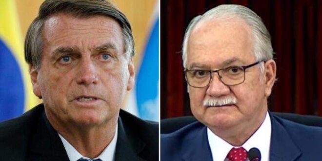 Fachin rebate ataques de Bolsonaro a urnas eletrônicas : “É hora de dizer basta à desinformação e ao populismo autoritário”.