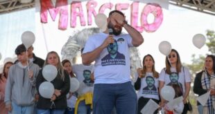 Irmão de petista assassinado em Foz do Iguaçu diz em ato que morte foi 'ato político'