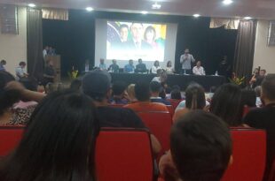 Gladson participa de reunião do grupo Bittar para comemorar Márcia de vice