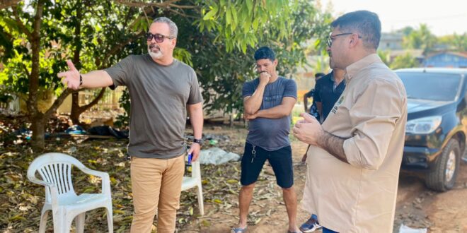 Neném Almeida aciona Secretário de Infraestrutura para resolver problemas do bairro Cruzeiro Novo