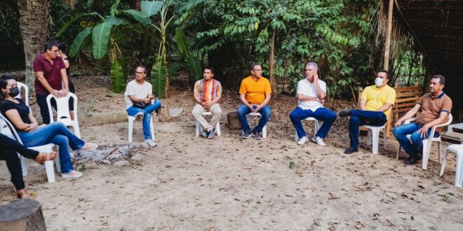 Política indígena é tema de encontro entre Petecão e Ashaninkas