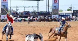Prova do laço agita segundo dia da Expoacre 2022