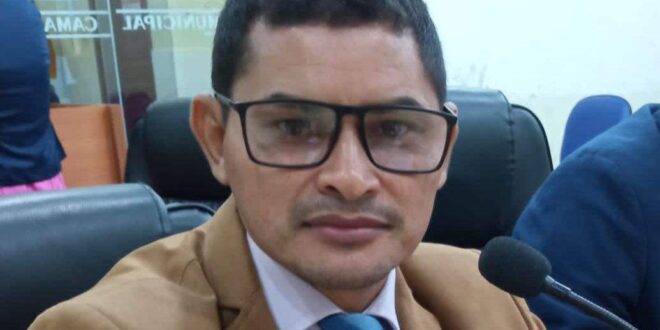 Vereador de Sena Madureira vai representar o município como suplente de senador na chapa de Petecão