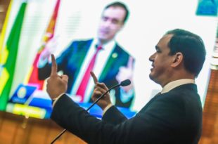 "Gladson despreza a nossa história mas se apega às suas diárias", afirma Daniel Zen