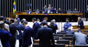 Câmara pode votar medida provisória que regulamenta o teletrabalho