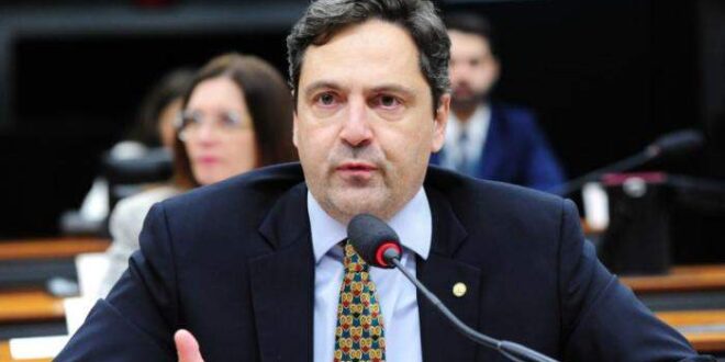 PEC proíbe bloqueio de verbas para projetos estratégicos das Forças Armadas