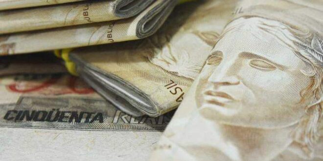 Poupança perde para inflação há quase dois anos