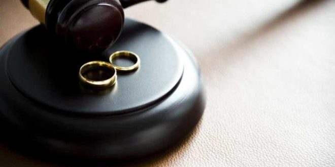 Menina de 12 anos salva de casar com homem de 70 anos momentos antes da cerimônia