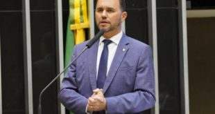 Proposta estabelece piso salarial de R$ 6 mil para médicos veterinários